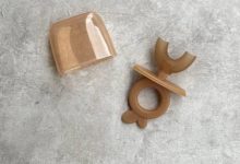 خرید مسواک U شکل عسلی کودک